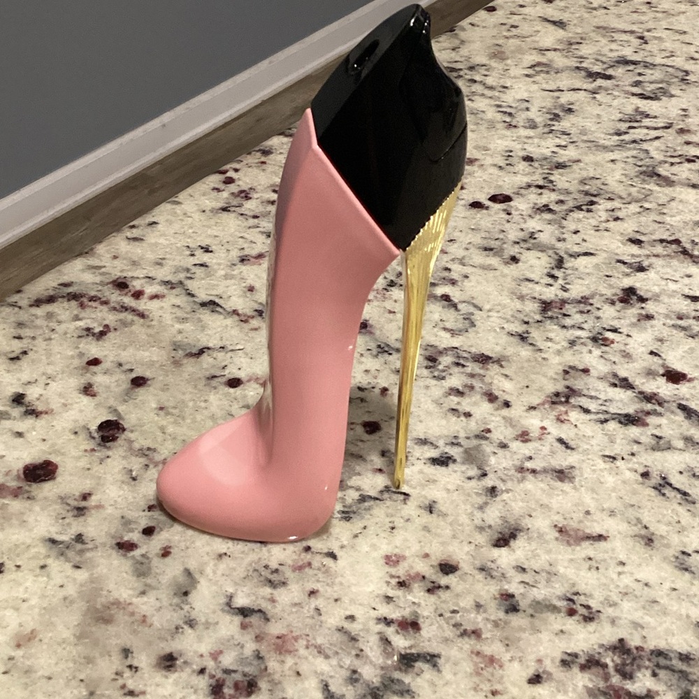 INSPIRED Carolina Herrera Elegant Pink and Gold Women's Heel Perfume bottle